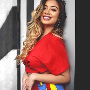 Meet your Posher, Nhu